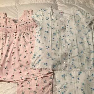 New - 2 pair Maidenform PJ’s with Capri Pants